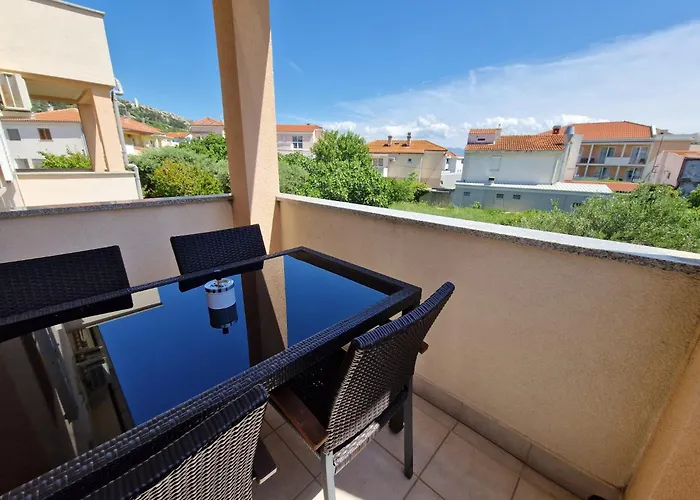 Jozic アパート *